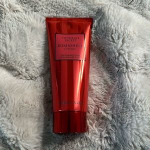 New VS Bombshell Intense 3.4 floz